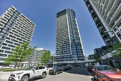 18 Water Walk Drive Ph02, Markham, On L3r 6l5