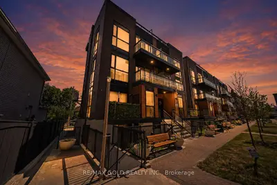 18 Coles Avenue 602, Vaughan, On L4l 1l9