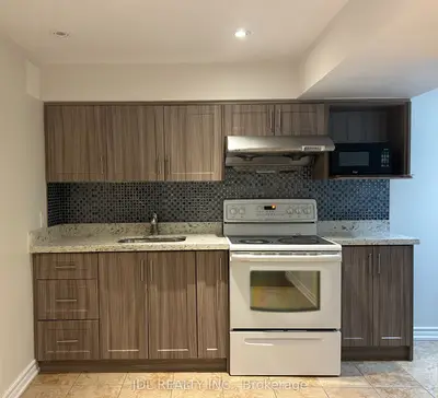 36 Bendamere Cres Crescent Entire Two-bedroom Bsmt, Markham, On L3p 6y1