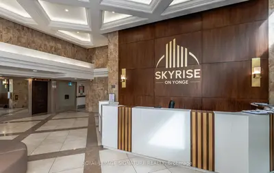 7300 Yonge Street 602, Vaughan, On L4j 7y5