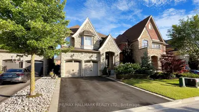 39 Lilly Valley Crescent, King, On L7b 0b5