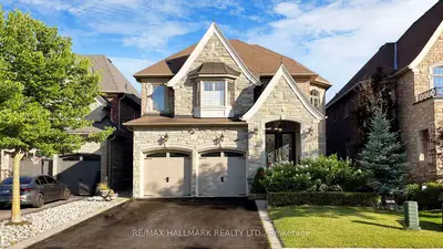 39 Lilly Valley Crescent, King, On L7b 0b5