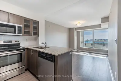 75 Norman Bethune Avenue 412, Richmond Hill, On L4c 9n6