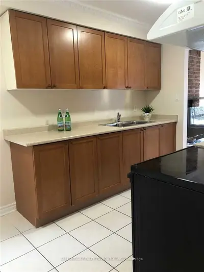 154 Markville Road, Markham, On L3r 4v6