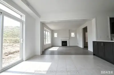 27 Prosperity Way, East Gwillimbury, On L9n 0v1
