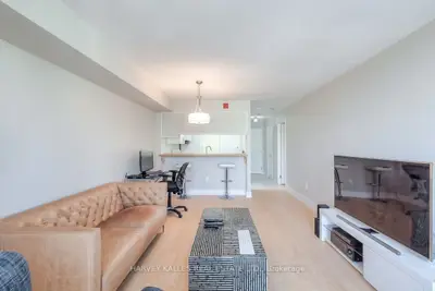 175 Cedar Avenue 710, Richmond Hill, On L4c 9v3