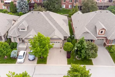 14 Artisan Lane, New Tecumseth, On L9r 2g1