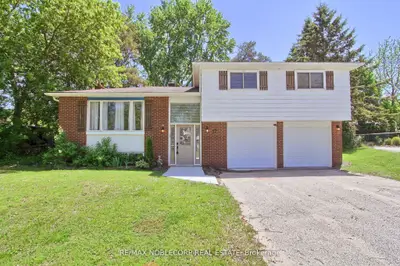 17 Larkdale Crescent, Essa, On L0m 1b0