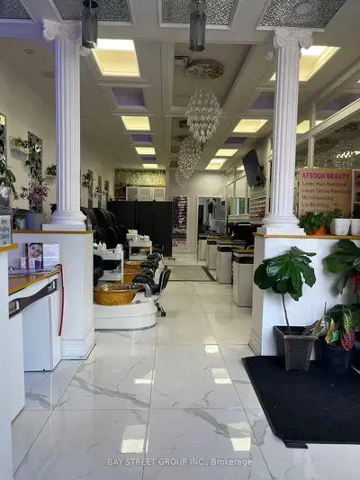 10165 Yonge Street 6, Richmond Hill, On L4c 1t5