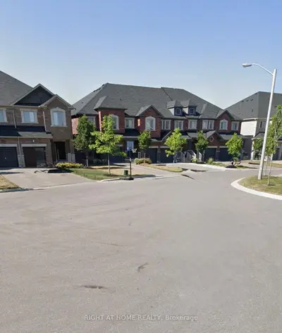 60 Zachary Place N, Vaughan, On L4h 3s4