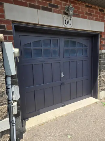 60 Zachary Place N, Vaughan, On L4h 3s4