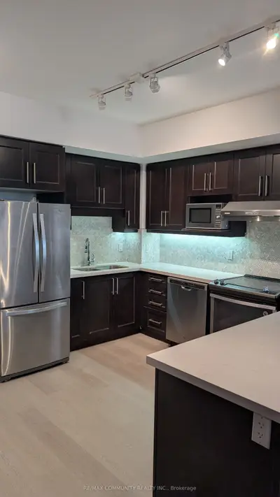 38 Cedarland Drive C105, Markham, On L6g 0g7