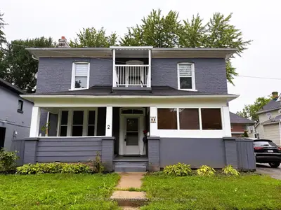 94 Wellington Street E 2, Aurora, On L4g 1h8