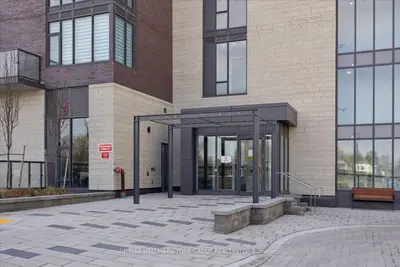 705 Davis Drive 409, Newmarket, On L3y 2r2