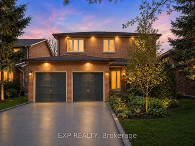 51 Sanderson Crescent, Richmond Hill, On L4c 5l5