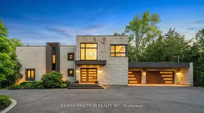 7 Albion Close, Markham, On L3t 2h8