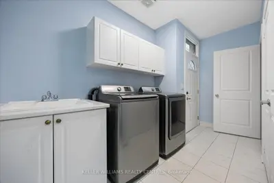 277 Gibson Circle Basement 1, Bradford West Gwillimbury, On L3z 0x2