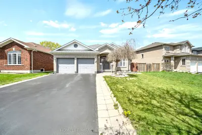 57 Bronze Crescent, Bradford West Gwillimbury, On L3z 0b1