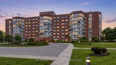 5 Weldrick Road W 506, Richmond Hill, On L4c 8s9