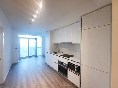 8 Interchange Way 1108, Vaughan, On L4k 5z7