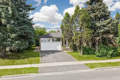 129 Crestwood Road Upper, Vaughan, On L4j 1a7