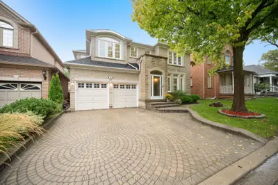 16 Primrose Path Crescent, Markham, On L3s 4a9