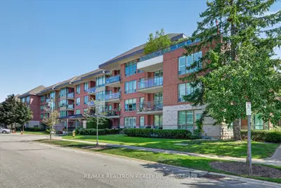 55 The Boardwalk Way 307, Markham, On L6e 1b7