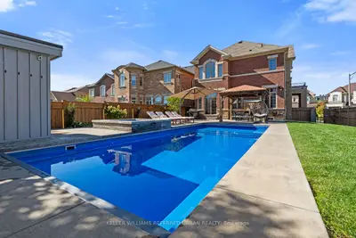 79 Chaiwood Court, Vaughan, On L6a 0v9