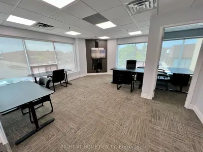 120 Woodstream Boulevard 18 2nd, Vaughan, On L4l 7z1