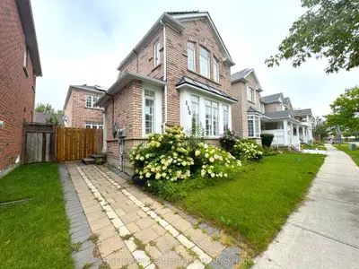 116 Emery Hill Boulevard, Markham, On L6c 2s6