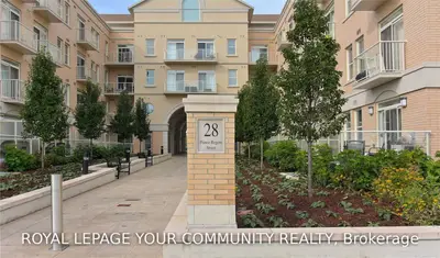 28 Prince Regent Street Ph27, Markham, On L4c 0v5