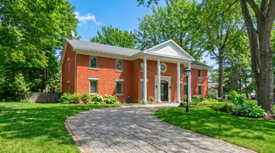 17 Old English Lane, Markham, On L3t 2v1