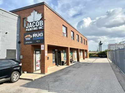 33 Peelar Road 2, Vaughan, On L4k 1a3