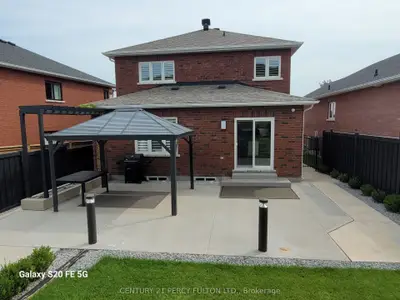 18 Wyman Crescent, Bradford West Gwillimbury, On L3z 3j5