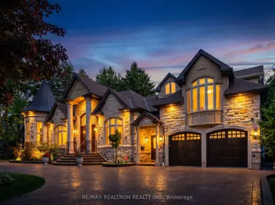 30 Thornlea Road, Markham, On L3t 1x3