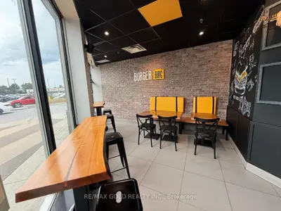 7600 Weston Road 37, Vaughan, On L4l 8b7