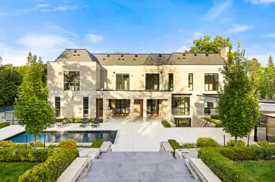 36 Waymar Heights Boulevard, Vaughan, On L4l 2p7