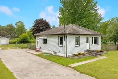 62 Toll Road, East Gwillimbury, On L9n 1g6