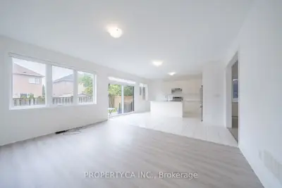 17 Jinnah Avenue, Markham, On L3s 0g2