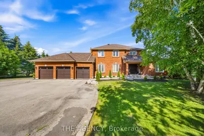 92 Russell Snider Drive, King, On L0g 1n0