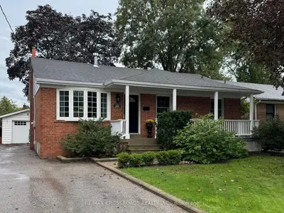 432 Paliser Crescent N, Richmond Hill, On L4c 1r6