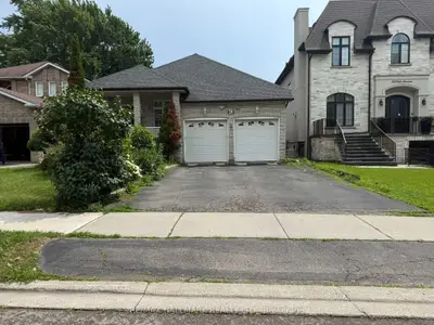 43 Oak Avenue, Richmond Hill, On L4c 6r5