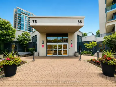 75 North Park Drive 408, Vaughan, On L4j 0h8