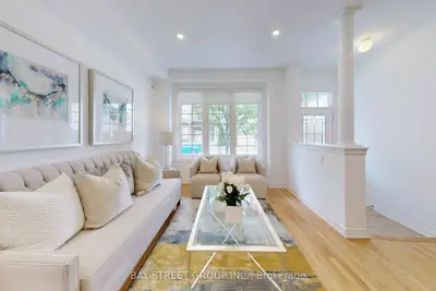 7 Tufo Avenue, Markham, On L6c 0h8