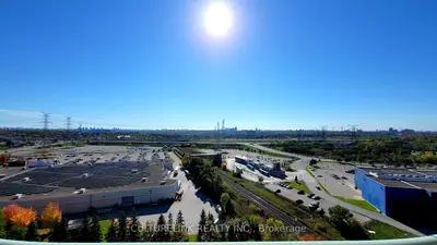 39 Oneida Crescent Ph 5, Richmond Hill, On L4b 4t9