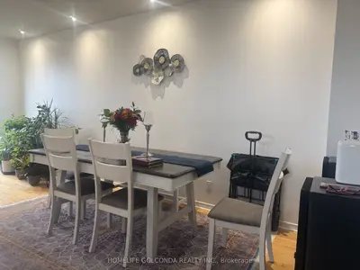 330 Red Maple Road Ph07, Richmond Hill, On L4c 0t6