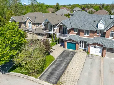 26 Cape Breton Court, Richmond Hill, On L4e 3w4