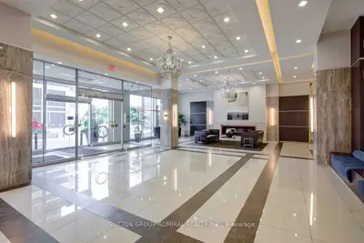 7167 Yonge Street 311, Markham, On L3t 0e1