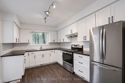 12 Longbridge Road -  Main, Vaughan, On L4j 1l5