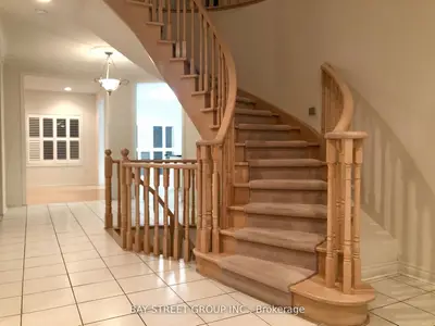 13 Pembrooke Road, Markham, On L6c 2l2